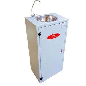 Distilled water dispenser for pure distilled water